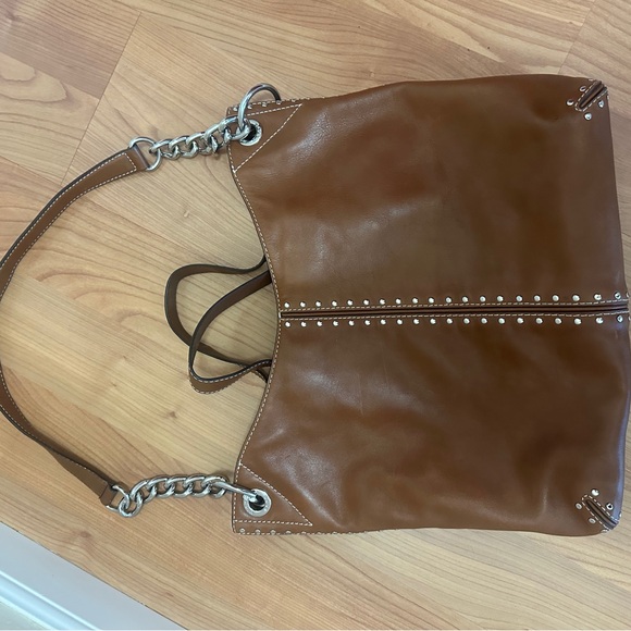 MICHAEL KORS STUDDED LEATHER TWO WAY BAG - Picture 4 of 7